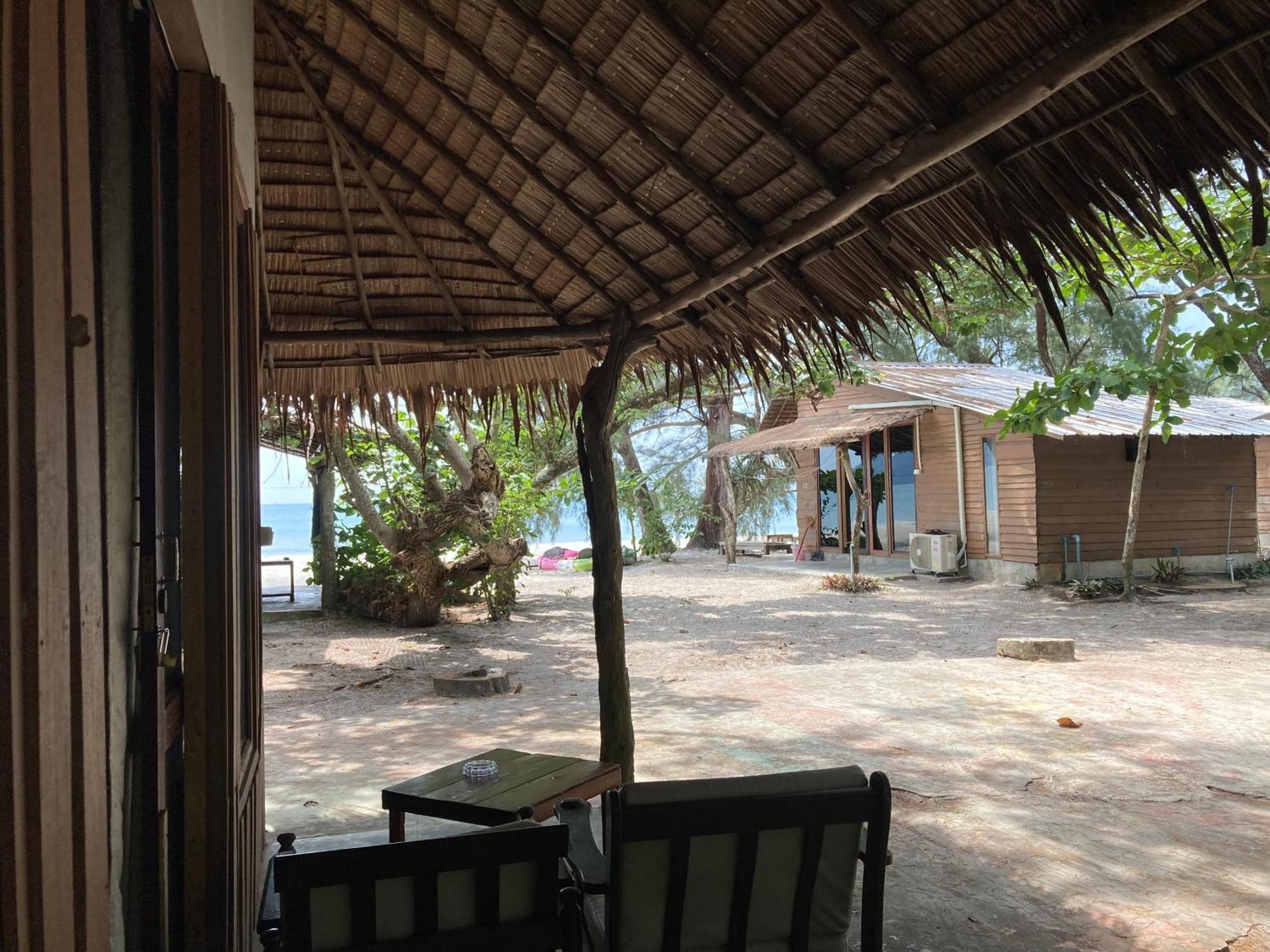 Ailay Hotel Koh Phayam Eksteriør billede